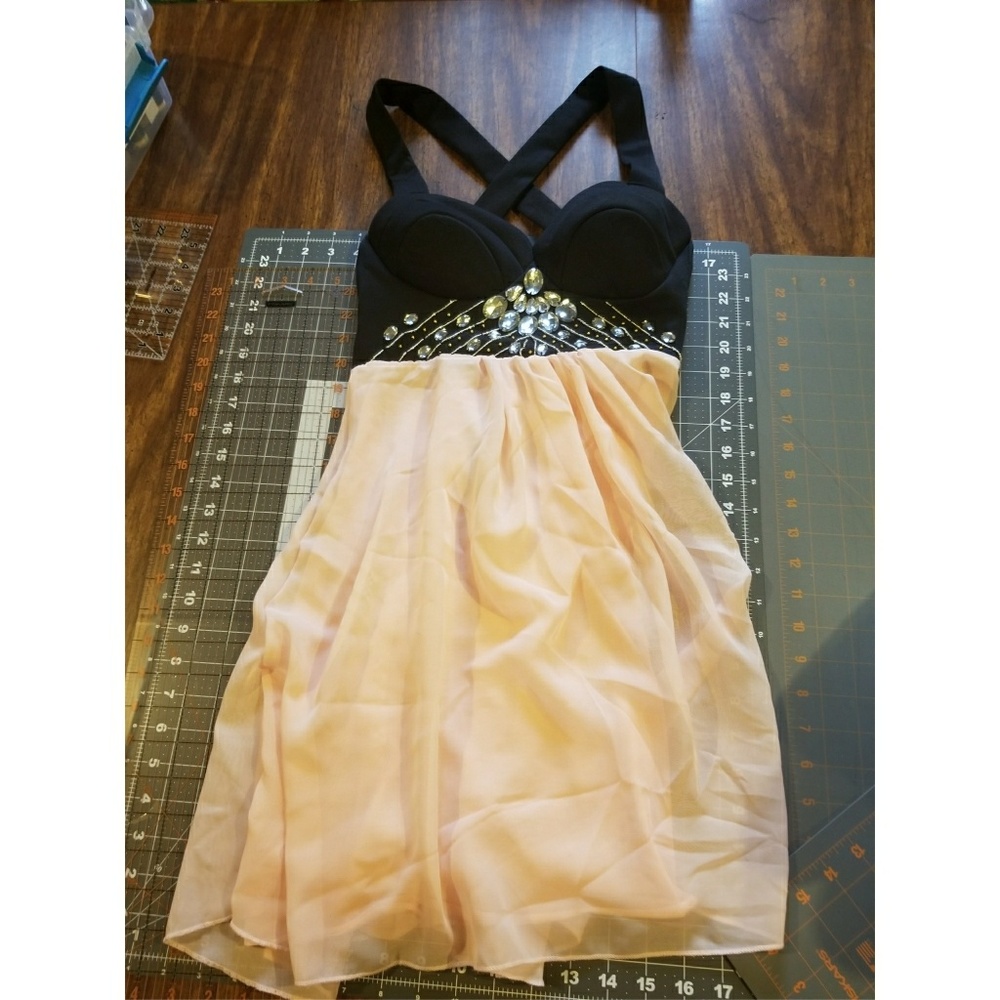💃🏻3/$15 Cross back bejeweled homecoming dress